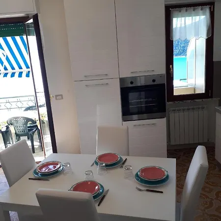 Ferienwohnung Fuer 2 Personen 2 Kinder Ca 65 Qm In Moneglia, Italienische Riviera Italienische Westkueste * Moneglia