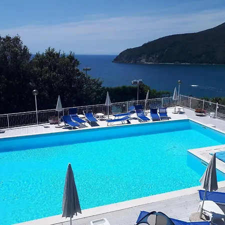 Ferienwohnung Fuer 2 Personen 2 Kinder Ca 65 Qm In Moneglia, Italienische Riviera Italienische Westkueste Appartement *