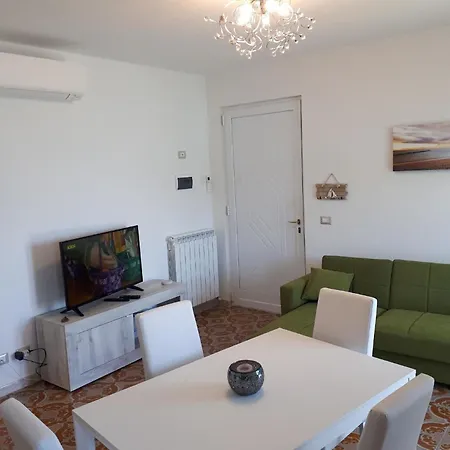 Ferienwohnung Fuer 2 Personen 2 Kinder Ca 65 Qm In Moneglia, Italienische Riviera Italienische Westkueste * Moneglia